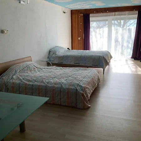 Brenda Apartment *